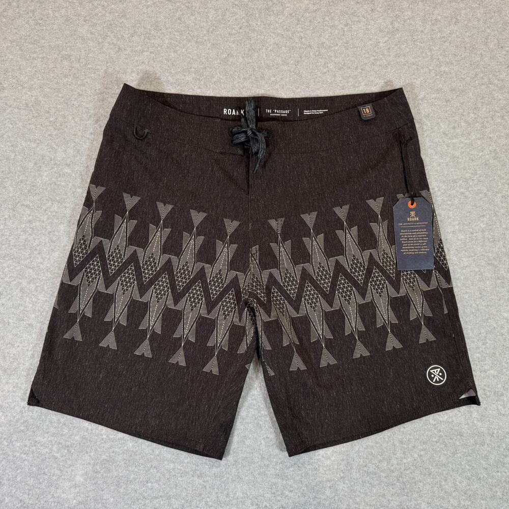 Roark Passage 18" Manawa Tapu Boardshorts Geometric Fish Black Men's Size 30 NWT